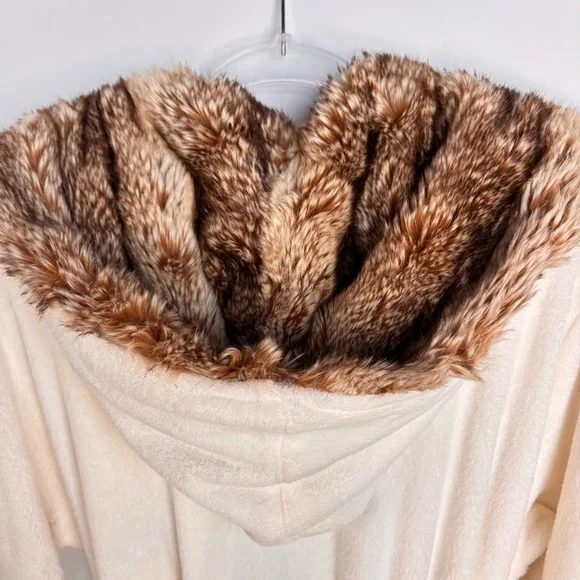 Pottery Barn Ombré Cream & Brown Faux Fur Trim Women’s Plush Bath Robe M - Picture 7 of 13